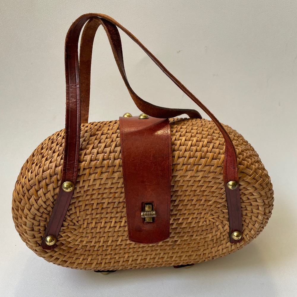 💕HP💕 Vintage Boho Wicker Bag Clutch